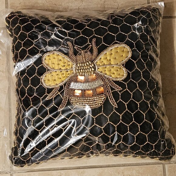 NEW MACKENZIE CHILDS QUEEN BEE HONEYCOMB BEADED BLACK VELVET THROW ACCENT PILLOW - Picture 1 of 9